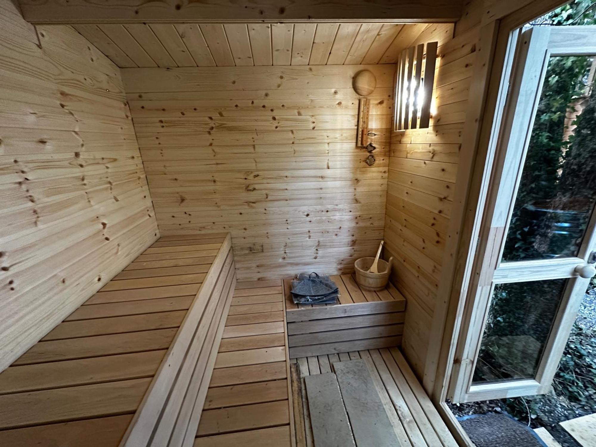 Retro Private Lodge With Hot Tub Nr Dartmoor 牛顿阿伯特 外观 照片